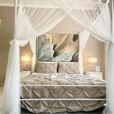 Al Politeama Rooms B&B Palermo Bagian luar foto