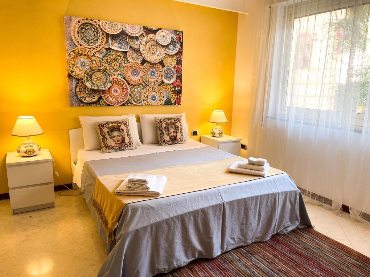 Al Politeama Rooms B&B Palermo Bagian luar foto