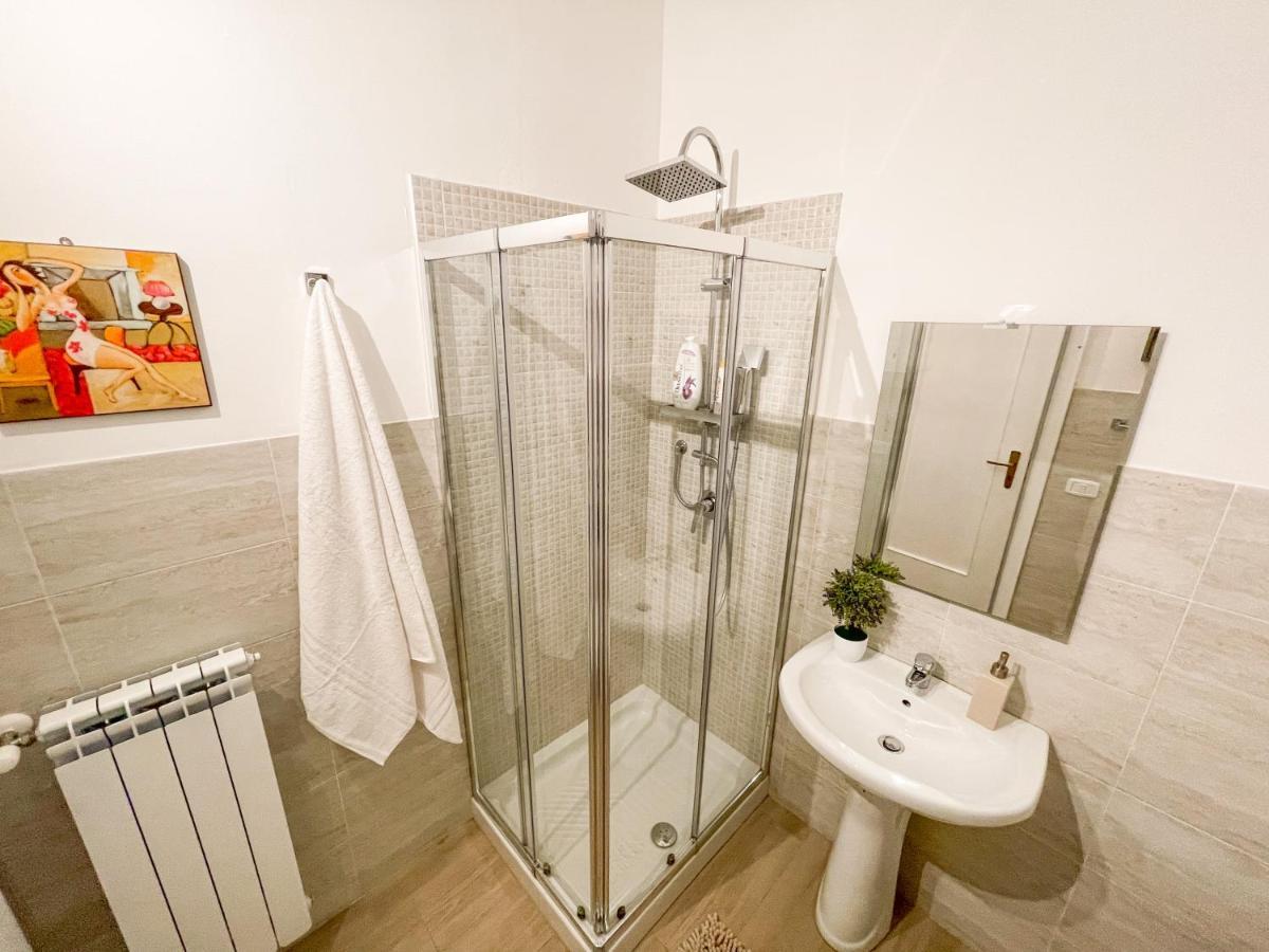 Al Politeama Rooms B&B Palermo Bagian luar foto