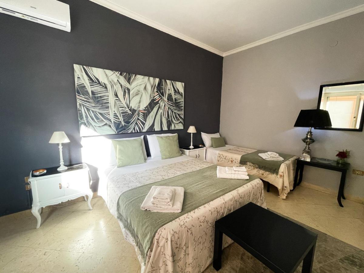 Al Politeama Rooms B&B Palermo Bagian luar foto