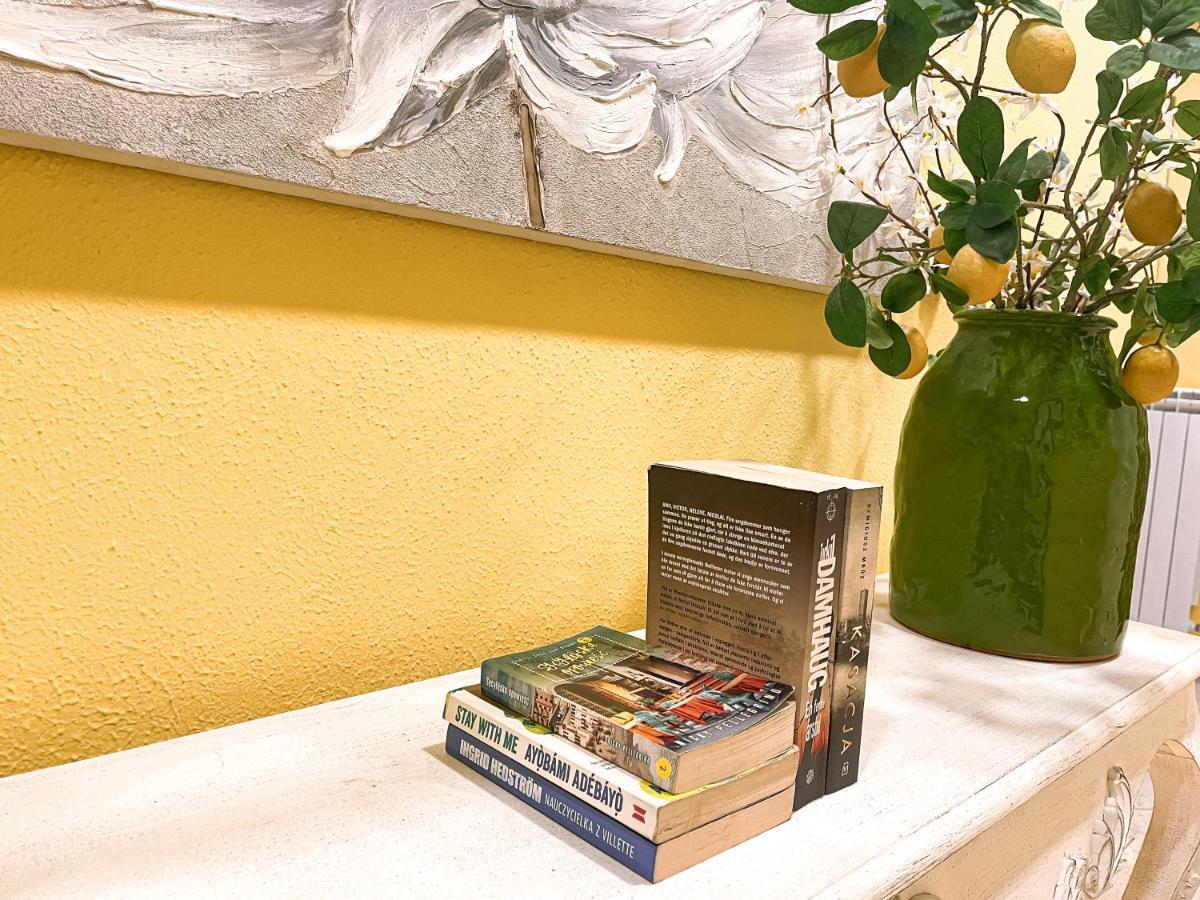 Al Politeama Rooms B&B Palermo Bagian luar foto